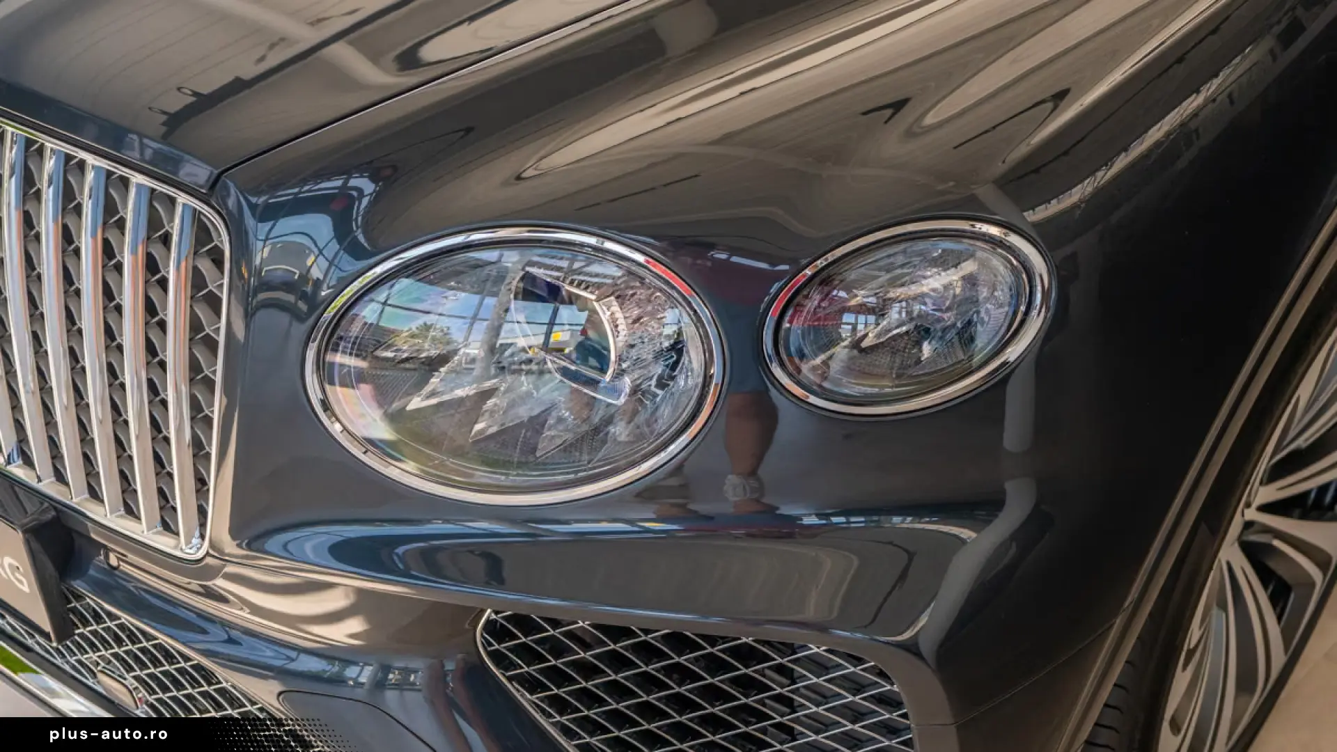 Bentley Bentayga Atelier   MY25