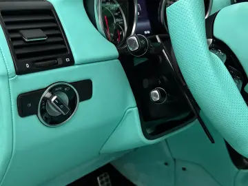 Mercedes-Benz G63
