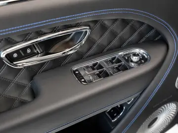 Bentley Bentayga S Black Edition V8 by BENTLEY