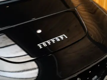 FERRARI Roma Spider V8 Atelier Daytona Seats Roma Spider