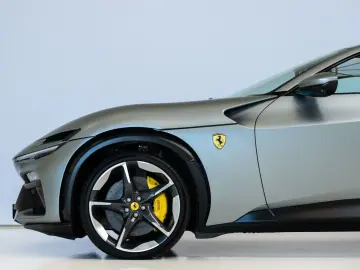 FERRARI Purosangue 6.5 V12 Pano  Lift  Burmester  EUR 37