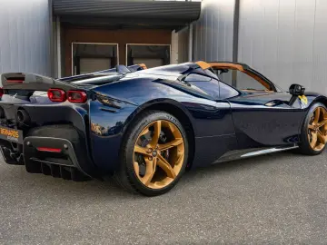 FERRARI SF90 Spider - Blu Montreal - Full option - Lift