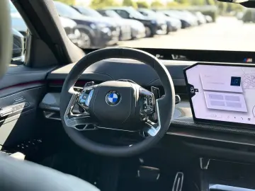BMW 740 xDrive Limousine M Sport Pro