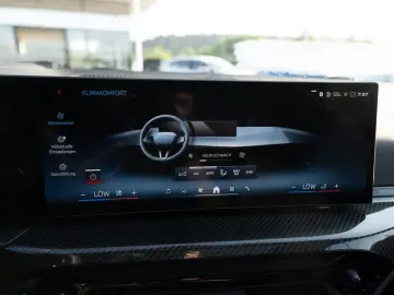 BMW M240i xDrive HGSD 360  LED NAVI H K KAMERA SHZ