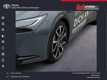 TOYOTA Prius Plug-in Hybrid Executive