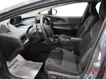 TOYOTA Toyota Prius Plug-in Hybrid Lounge