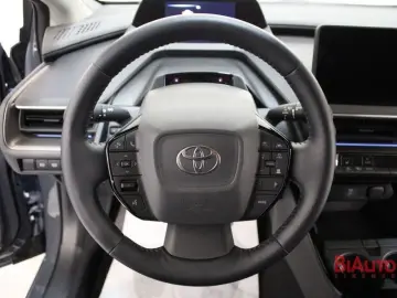 TOYOTA Toyota Prius Plug-in Hybrid Lounge