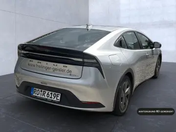 TOYOTA Prius Plug-in Hybrid UPE 48170! Navi LED MFL BT