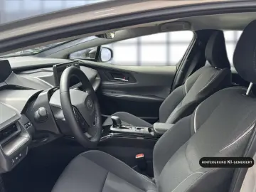 TOYOTA Prius Plug-in Hybrid UPE 48170! Navi LED MFL BT