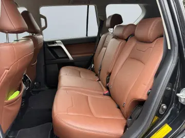 TOYOTA Land Cruiser 2.8 D-4D TEC-Edition  360  JBL AHK