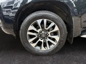 TOYOTA Land Cruiser 2.8 D-4D TEC-Edition  360  JBL AHK