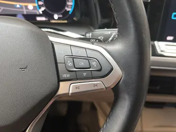 VW T7 Multivan Basis lang LÜ ACC AHK HUD LED 3-ZK
