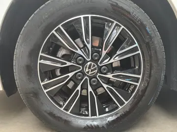 VW T7 Multivan Basis lang LÜ ACC AHK HUD LED 3-ZK