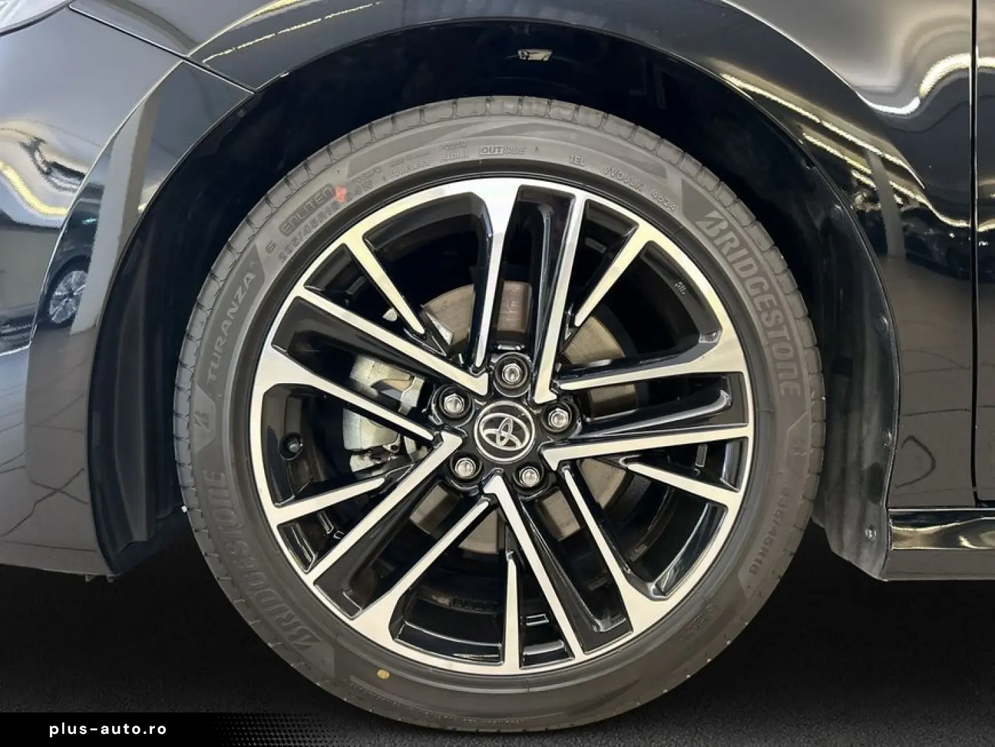 TOYOTA Camry 2.5 Hybrid Executive