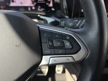 VW Multivan Style ACC AHK 3ZK RFK KZU LrHz PANO QI