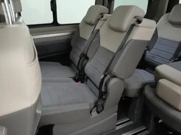 VW T7 Multivan Style AHK PANO STNDHZNG ACC RFK APPL