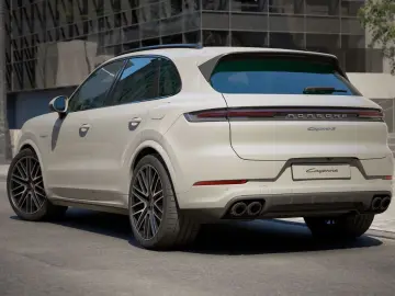 PORSCHE Cayenne S E-Hyb Sport Design 22 Turbo Massage