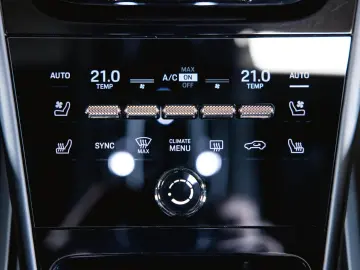 PORSCHE Cayenne Turbo E-Hybrid Sonderlack Unikat