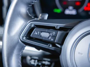 PORSCHE Cayenne Turbo E-Hybrid Sonderlack Unikat