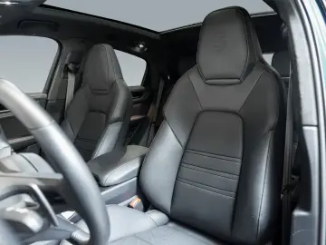 PORSCHE Cayenne Turbo E-Hybrid Coupe Burmester InnoDrive