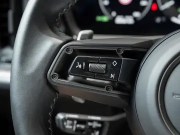 PORSCHE Cayenne Turbo E-Hybrid Coupe Burmester InnoDrive