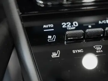 PORSCHE Cayenne Turbo E-Hybrid Coupe Burmester InnoDrive