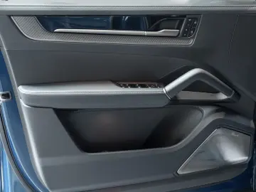 PORSCHE Cayenne Turbo E-Hybrid Coupe Burmester InnoDrive