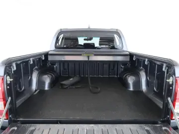 TOYOTA Hilux Double Cab 2.8 4x4 Comfort Nav ACC Kam AHK