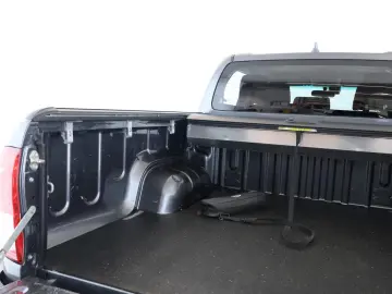 TOYOTA Hilux Double Cab 2.8 4x4 Comfort Nav ACC Kam AHK