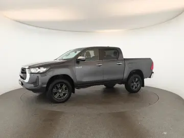 TOYOTA Hilux Double Cab 2.8 4x4 Comfort Nav ACC Kam AHK