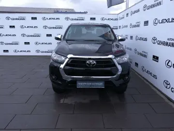 TOYOTA Hilux Double Cab Comfort 4x4 AHK A T Bereifung