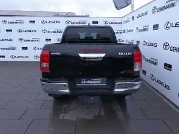 TOYOTA Hilux Double Cab Comfort 4x4 AHK A T Bereifung
