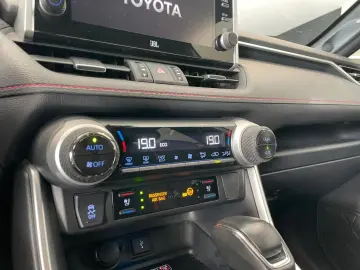 TOYOTA RAV 4 2.5 Plug-in Hybrid 4x4  HUD el. Sitz 4xSHZ