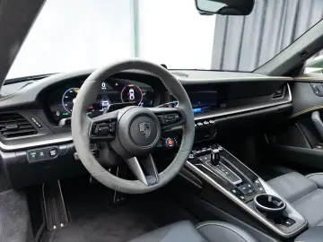 PORSCHE 911 TURBO S COUPE   MODEL 2026   711 CP
