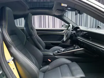 PORSCHE 911 TURBO S COUPE   MODEL 2026   711 CP