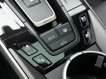 PORSCHE 911 TURBO S COUPE   MODEL 2026   711 CP