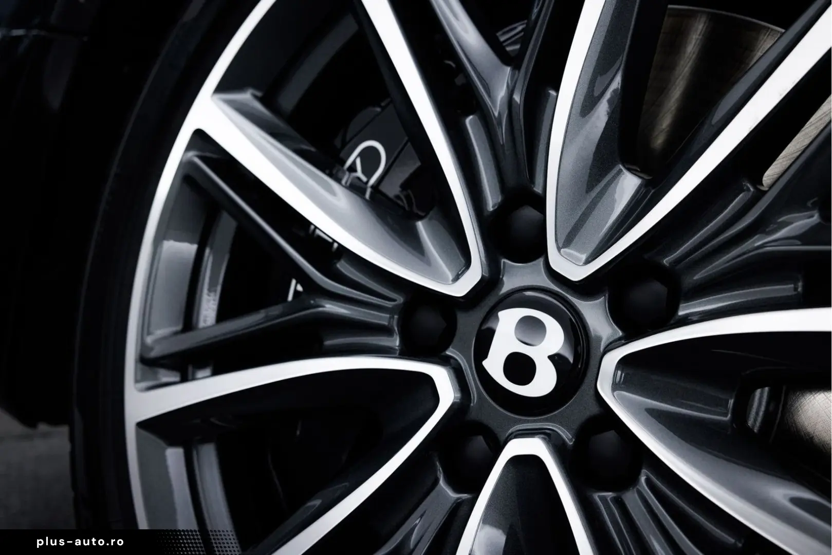 BENTLEY Flying Spur V8 Hybrid MY2026