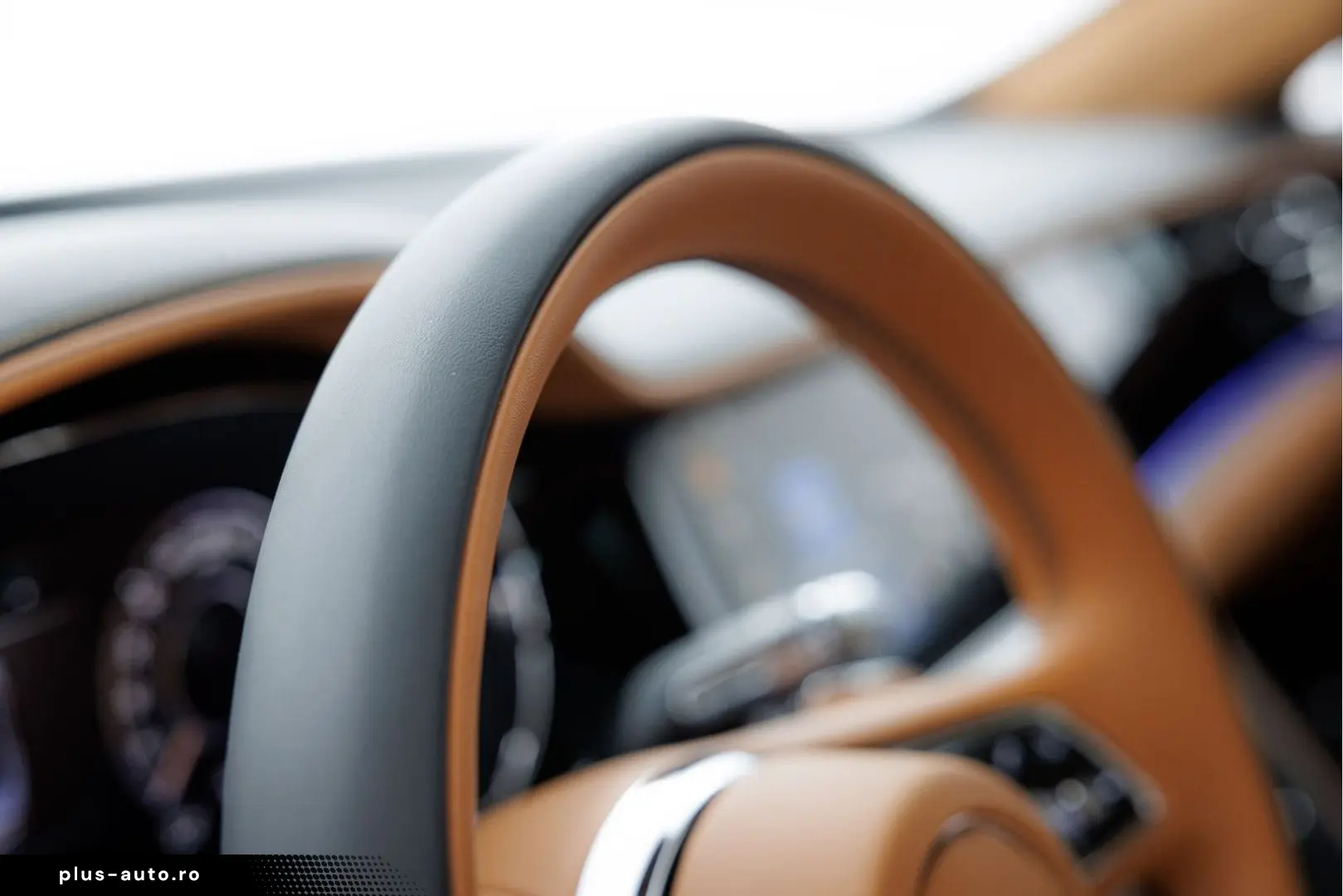 BENTLEY Flying Spur V8 Hybrid MY2026