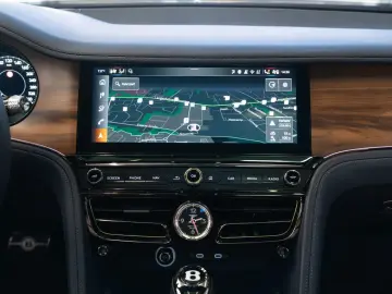 BENTLEY Flying Spur Azure V8 Hybrid