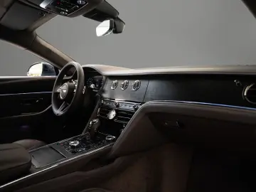 BENTLEY Flying Spur V8 Hybrid MY26