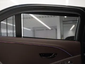 BENTLEY Flying Spur V8 Hybrid MY26