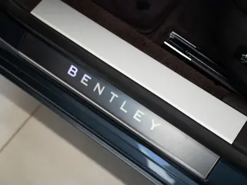 BENTLEY Flying Spur V8 Hybrid MY26