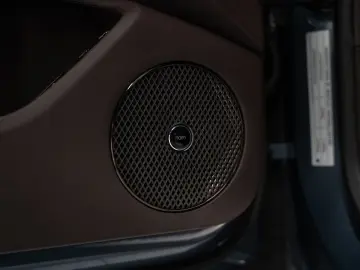 BENTLEY Flying Spur V8 Hybrid MY26