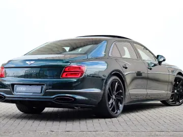 BENTLEY Flying Spur Speed hybrid  Green   Rotating  Naim