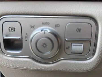 MERCEDES-BENZ GLS 350 d 4Matic