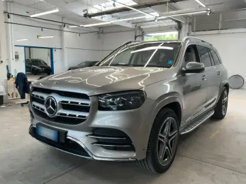 MERCEDES-BENZ GLS 400 d 4M STANDHZ PANO AIRMATIC DIS…