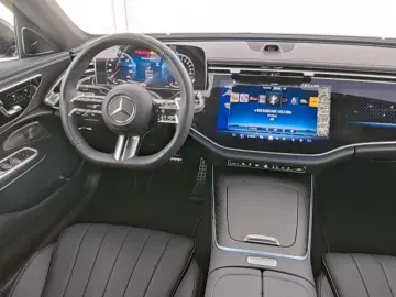 MERCEDES-BENZ E 400 e 4M AMG-Sport Super Pano Burm N…