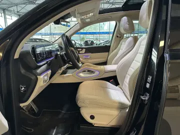 MERCEDES-BENZ GLS 450 AMG Line 7-Sitze Pano Burmeste…