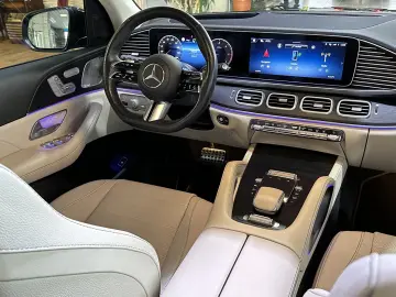 MERCEDES-BENZ GLS 450 AMG Line 7-Sitze Pano Burmeste…