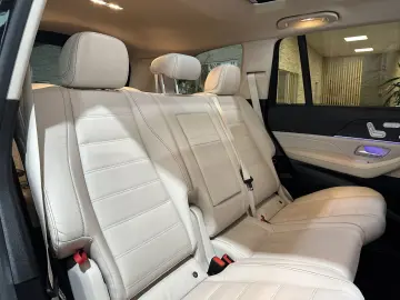 MERCEDES-BENZ GLS 450 AMG Line 7-Sitze Pano Burmeste…